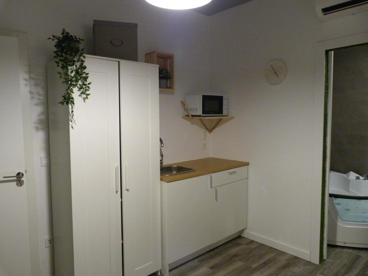 Intimo Y Acogedor "Algunos" Con Banera Hidromasaje Appartement Valencia Buitenkant foto