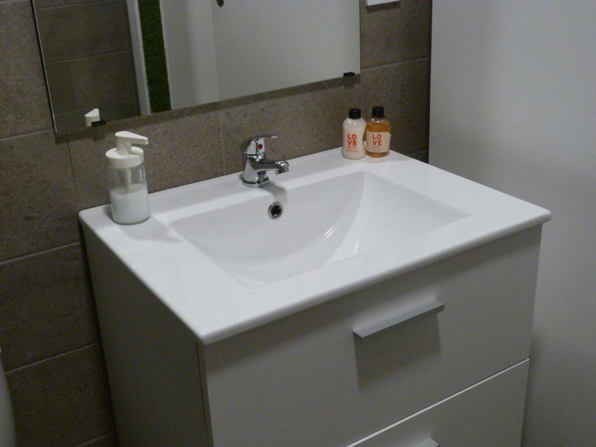 Intimo Y Acogedor "Algunos" Con Banera Hidromasaje Appartement Valencia Buitenkant foto