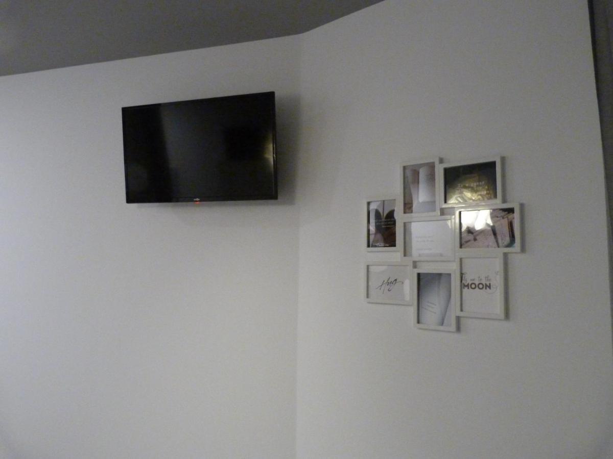 Intimo Y Acogedor "Algunos" Con Banera Hidromasaje Appartement Valencia Buitenkant foto
